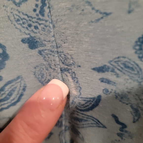 Lularoe Super Soft Blue Top With Ruffled Sleeves Size XL - Picture 6 of 8